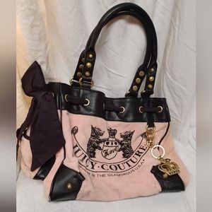 Juicy Couture vintage 2012 baby pink velour Scotty dog shoulder bag pre owned.